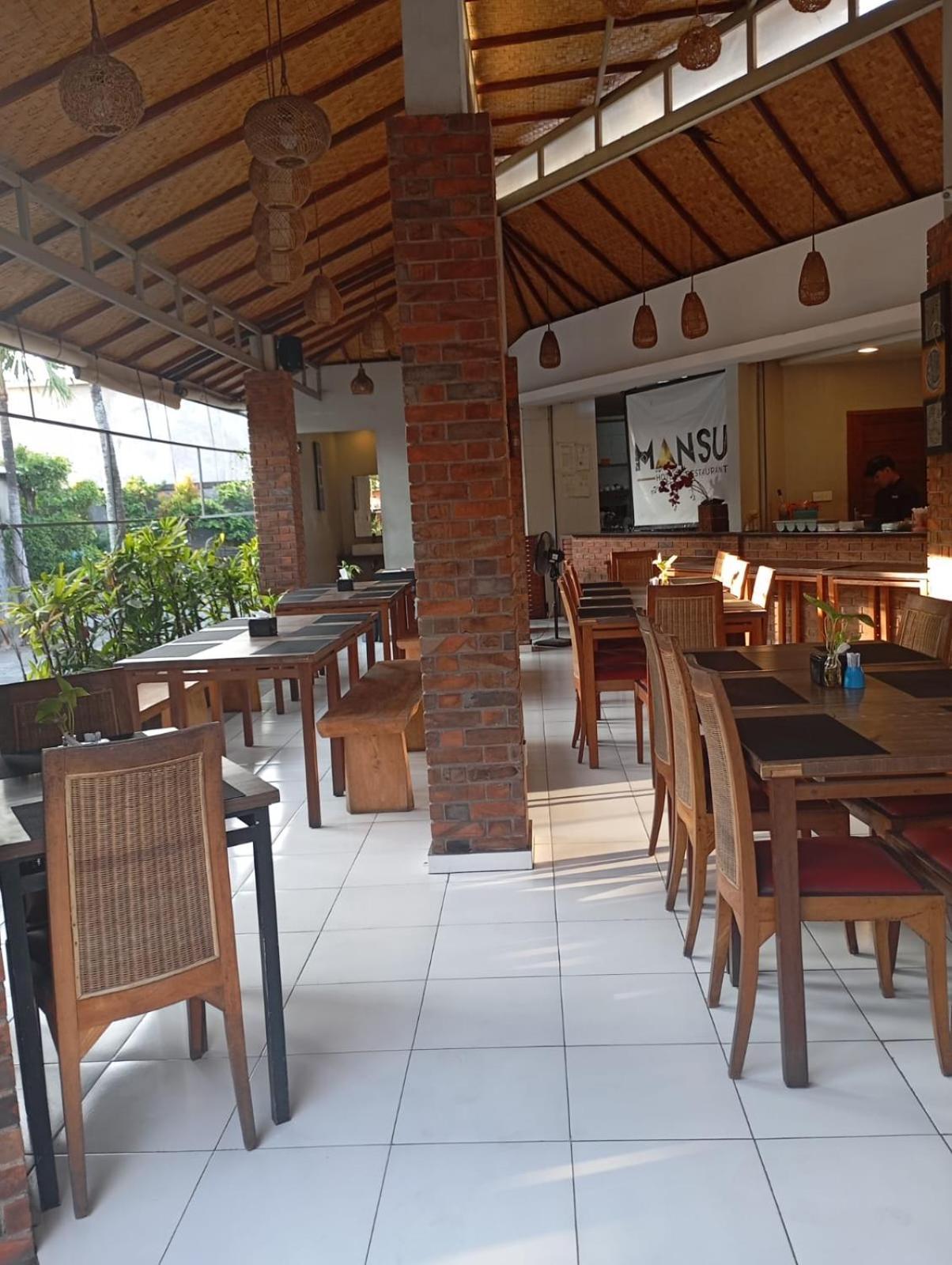 Mansu Hotel And Spa Legian 庫塔 外观 照片